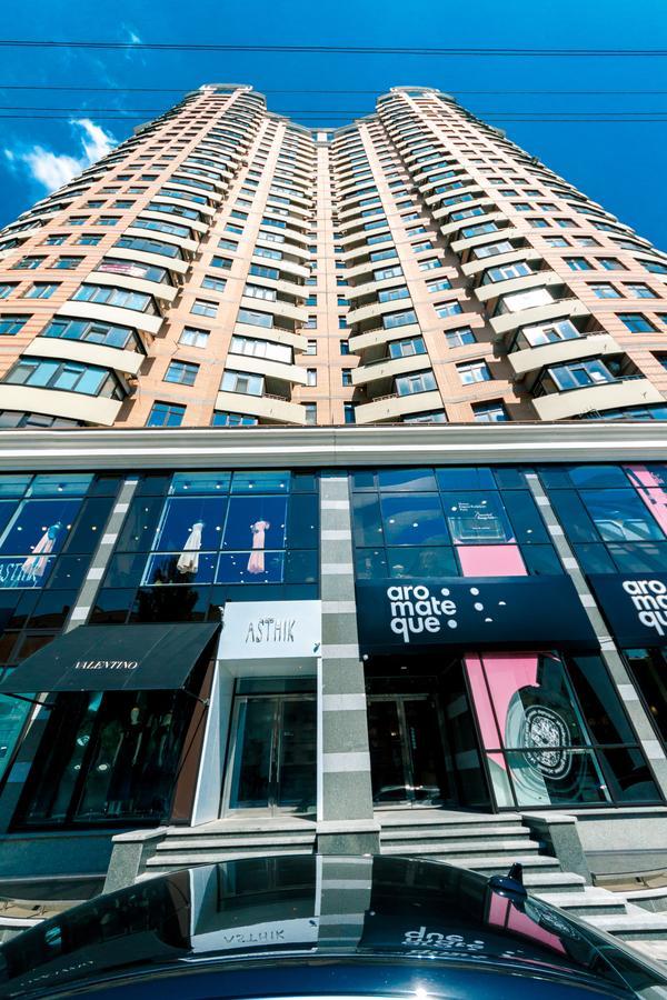 New Building Near Arena City Lesi Ukrainky 7A Киев Екстериор снимка