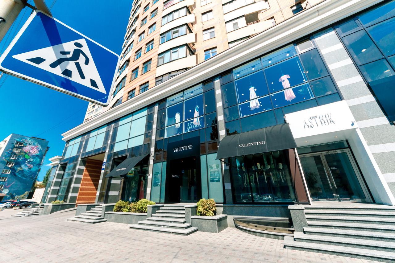 New Building Near Arena City Lesi Ukrainky 7A Киев Екстериор снимка
